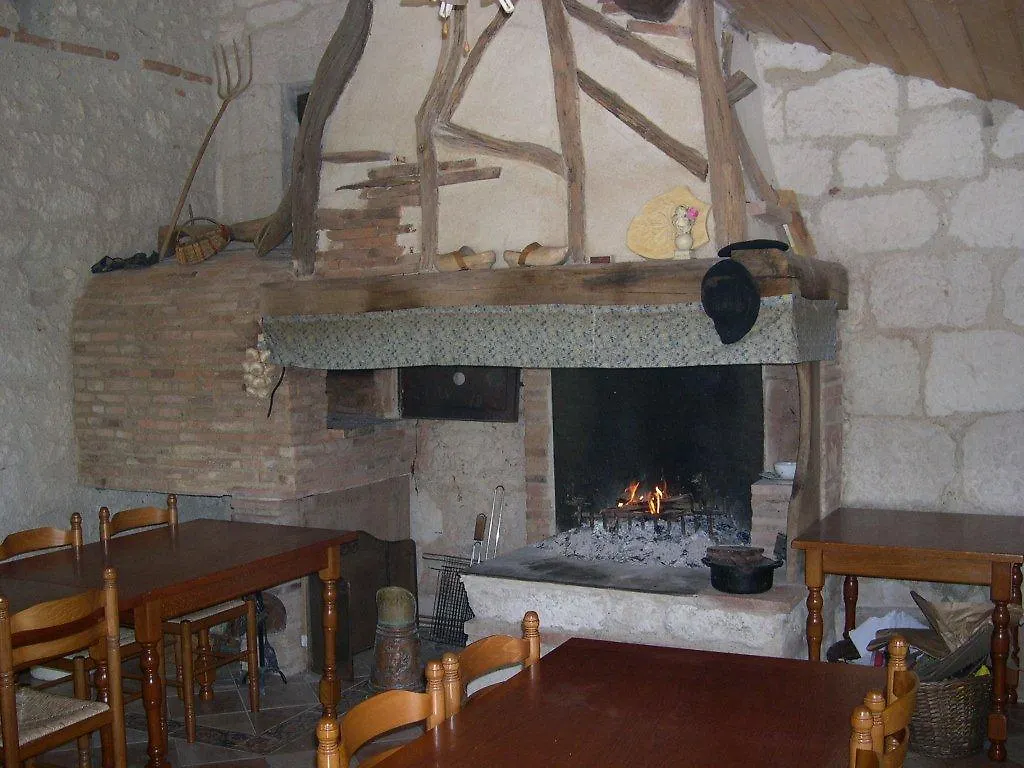 Gites Et Cuisine D'Antan Saint-Vincent-l'Espinasse